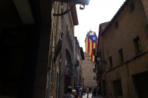 Estelada al campanar de l'esglèsia de Moià Estelada al campanar de l'esglèsia de Moià